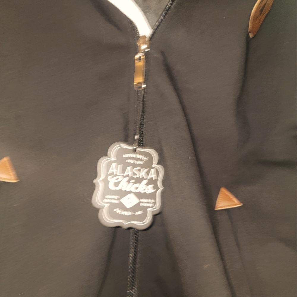 Alaska chicks Hoodia and jackets